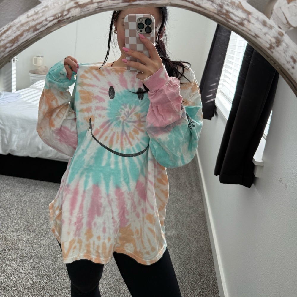 Smiley Tie Dye long sleeve Tee